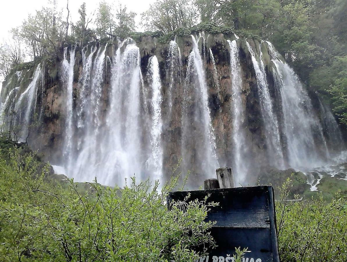 Plitvice Konak Daic Plitvička Jezera Екстериор снимка